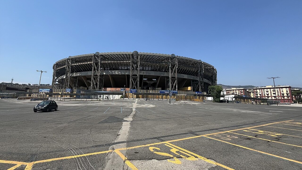 Nuovo stadio del Napoli, De Laurentiis chiede un incontro a Regione e Comune